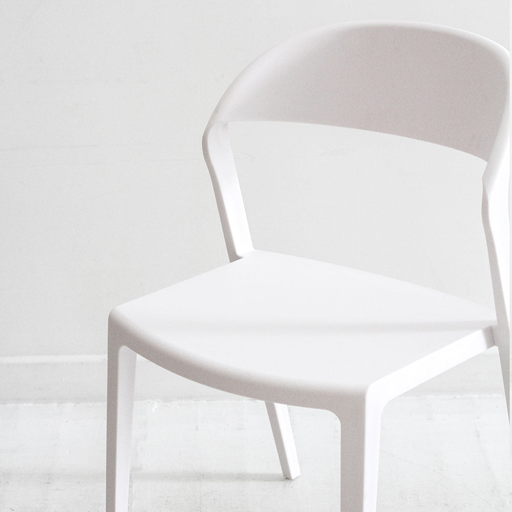 Jerry Chair White A&C Homestore