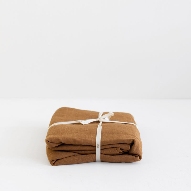 A&C Linen Table Cloth - Toffee