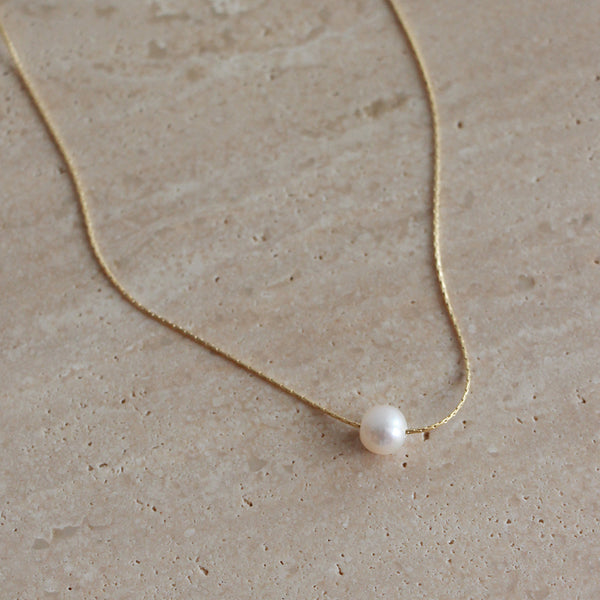 Rosa Pearl Necklace