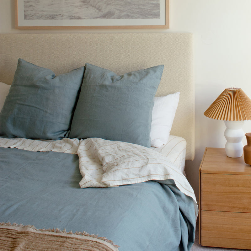 Round hot sale bed head